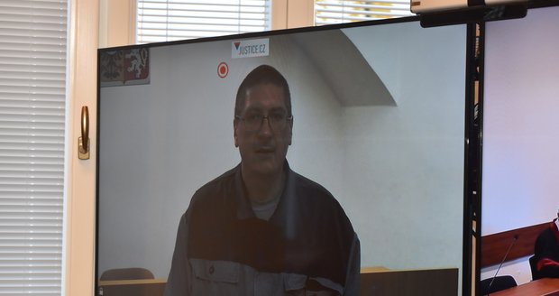 Jednání o případné obnově procesu s Pavlem Nárožným začalo formou videokonference mezi krajským soudem v Ostravě a věznicí Mírov.