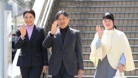Nový císař Japonska Naruhito s manželkou Masako a dcerou Aiko