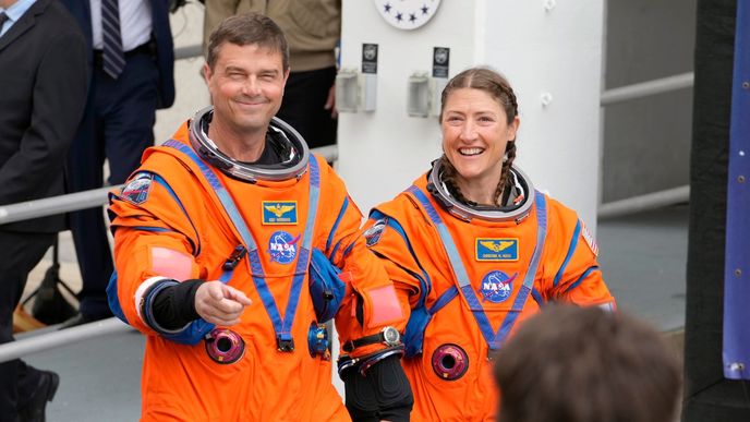 Raketa Space Launch System s lodí Orion odstartovala na misi Artemis II k Měsící Raketa Space Launch System s lodí Orion odstartovala na misi Artemis II k Měsící