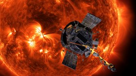 Americká vesmírná agentura NASA dnes vyšle z floridského Mysu Canaveral sondu, která se jako první člověkem vyrobený přístroj "dotkne" Slunce.