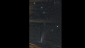 Nádherný přelet komety: Českého fotografa opět ocenila NASA, jeho snímek je fotkou dne