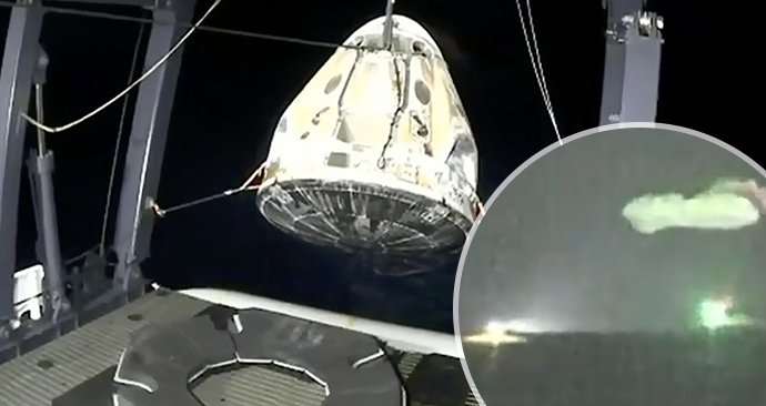Astronauti se vrátili z půlroční mise na Mezinárodní vesmírné stanici v kapsuli od SpaceX (2. 5. 2021).