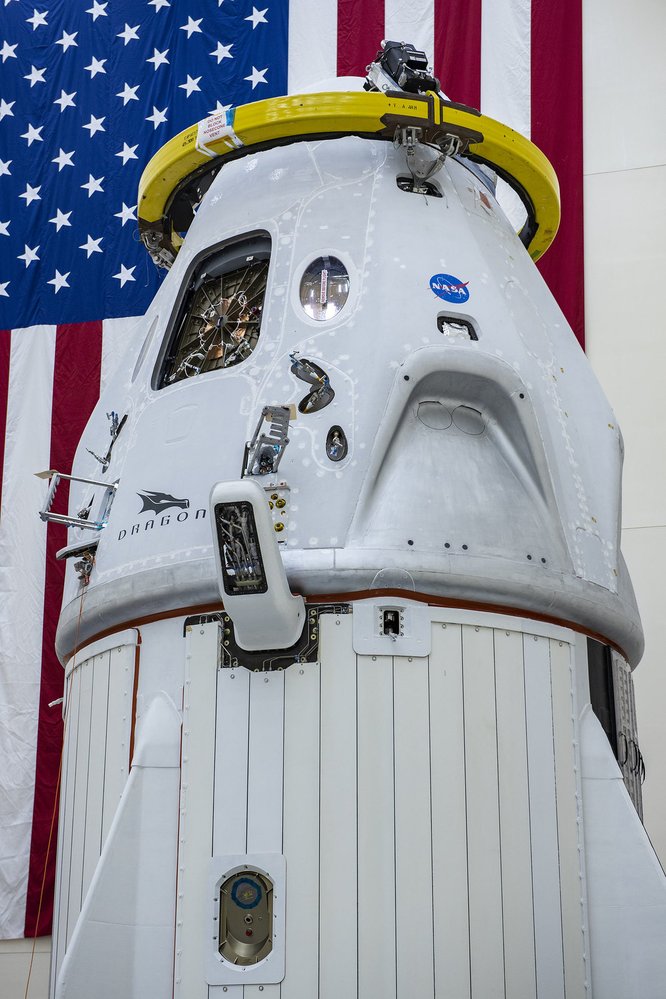 Vesmírná loď Crew Dragon, kterou vyvinula soukromá firma Space X pro potřeby NASA