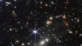 NASA ukázala snímek z teleskopu Jamese Webba, jde o nejhlubší pohled do vesmíru