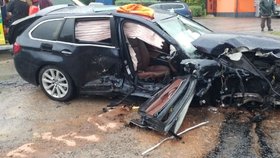 Šílená nehoda u Nasavrk: Při střetu dvou aut se zranilo osm lidí včetně dětí!