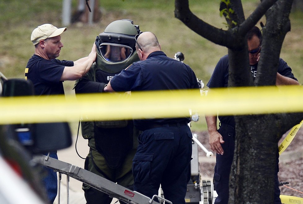 Policie v USA zastřelila útočníka, který řádil v kině během Šíleného Maxe