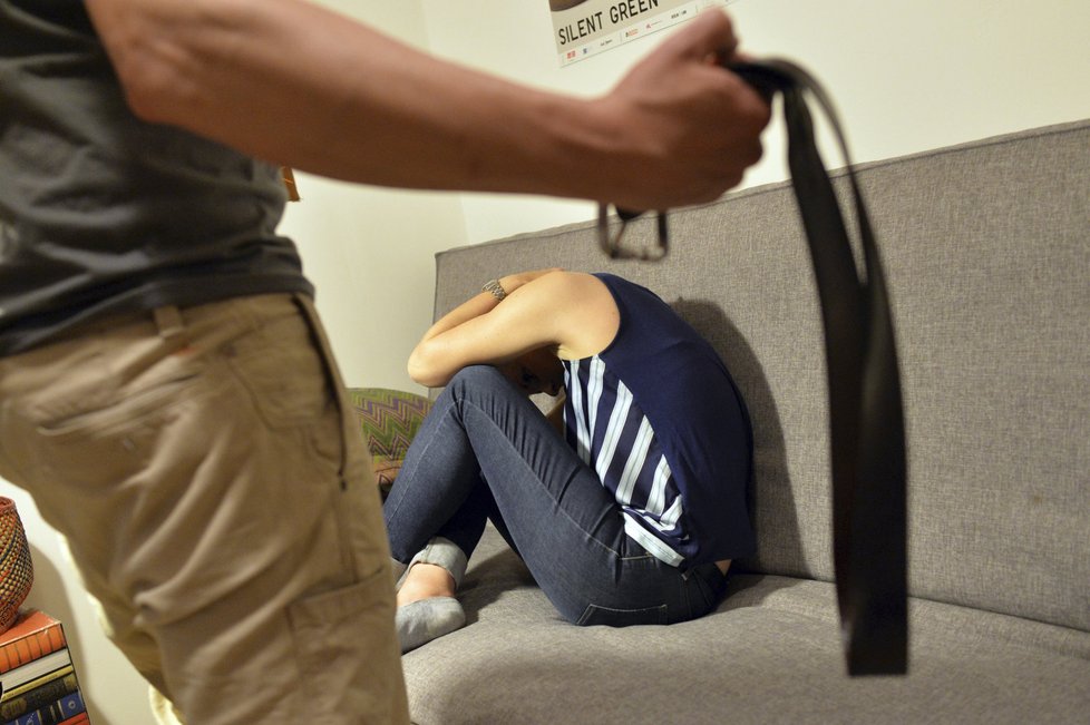 Až každé desáté dítě v Česku je svědkem domácího násilí (ilustrační foto).