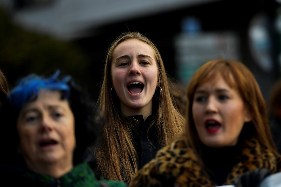 Protesty proti násilí na ženách ve Španělsku (25.11.2018)