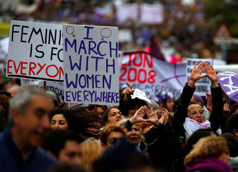 Protesty proti násilí na ženách ve Španělsku (25.11.2018)