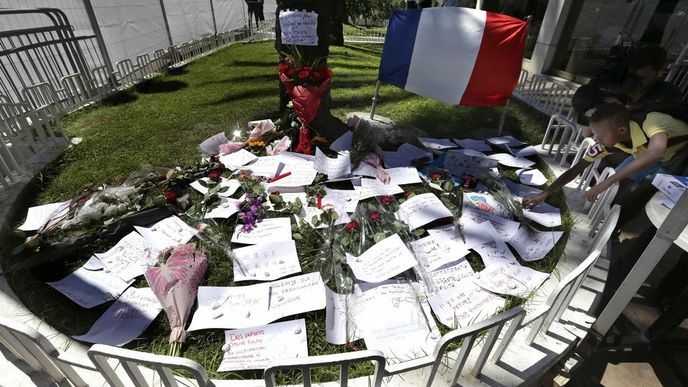 následky útoku v Nice