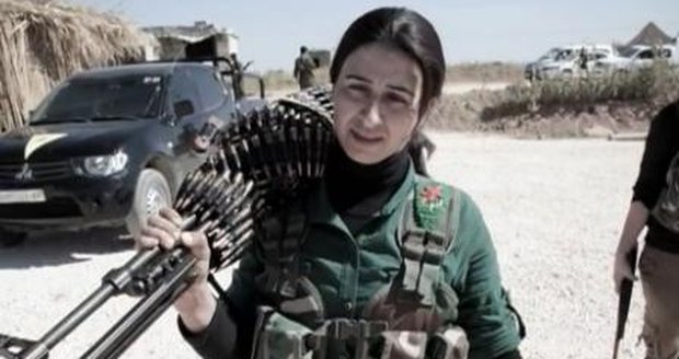 Velitelka kurdských ženských milic jedná s českými poslanci. O Islámském státu?