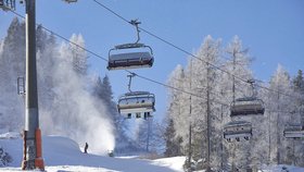 Na lyže do Nassfeldu: Z Rakouska a Itálie si bere to nejlepší, drink si objednáte česky