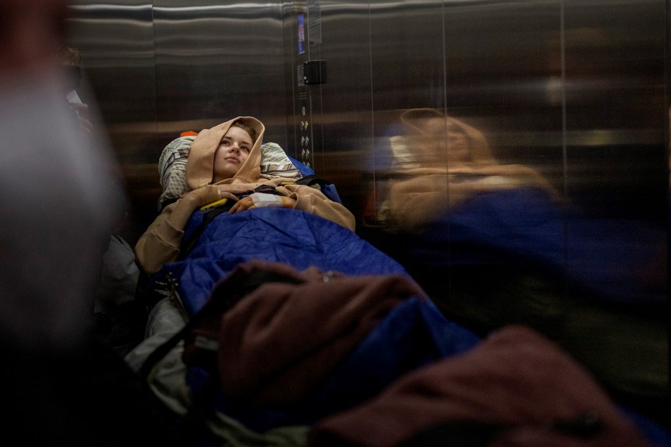 Nasťa Kuziková (21) přišla o nohu během bombardování města Černihiv. Nyní podstupuje léčbu v Německu.