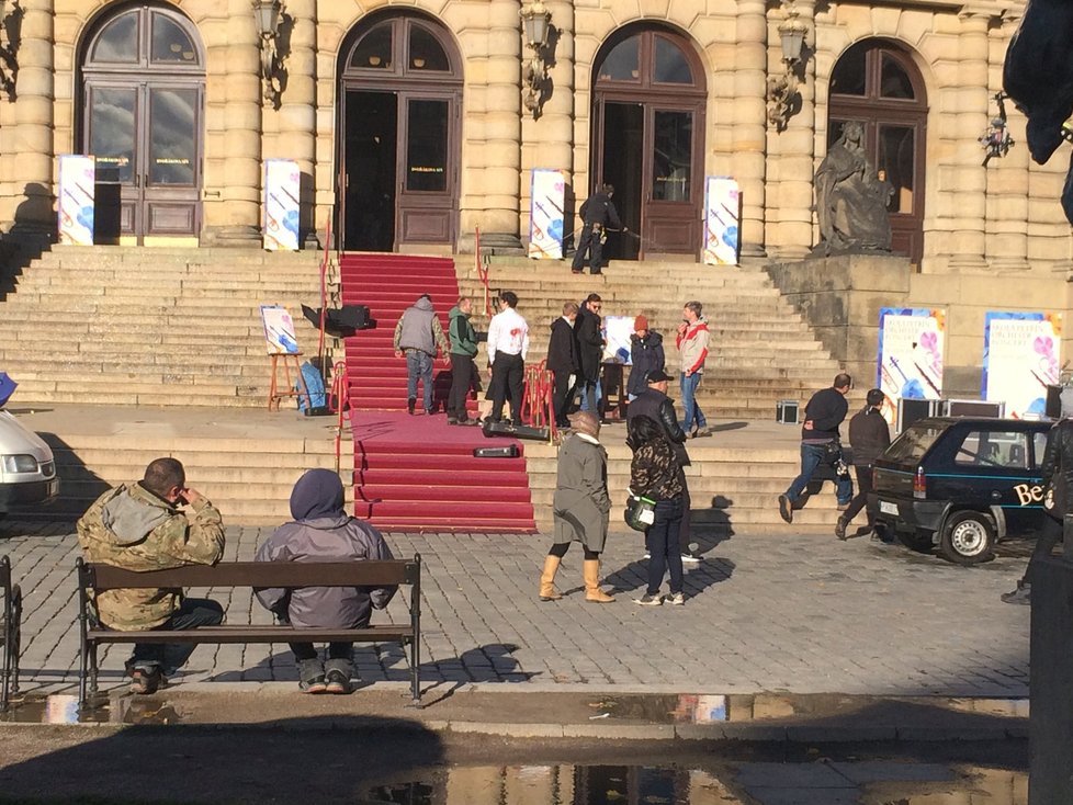 Filmaři budou na Palachově náměstí zkoušet hlučnost střelných zbraní. (ilustrační foto)