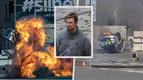 Drama v centru Prahy kvůli herci Goslingovi: Policejní oktávku rozmetali na kusy!