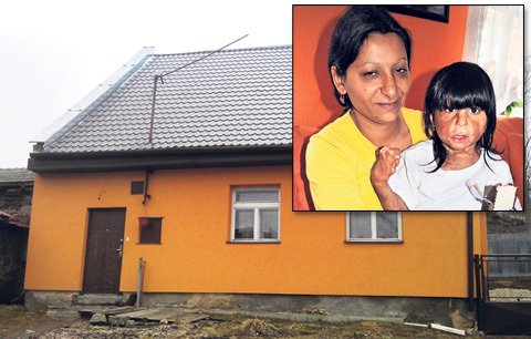 Anna Siváková mezitím musela čelit exekuci na jejich nový domek. Kvůli nesplacenému dluhu za telefon se její pohledávky navýšily až na necelých 28 tisíc. Zaplatil je však neznámý dárce