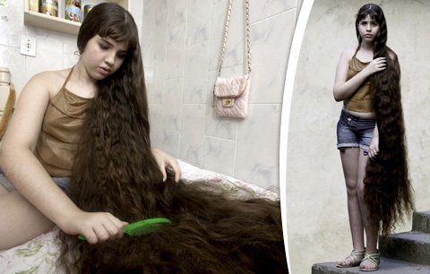 Brazilka (12) prodává své 160 cm dlouhé vlasy. Chce za ně 100 tisíc!