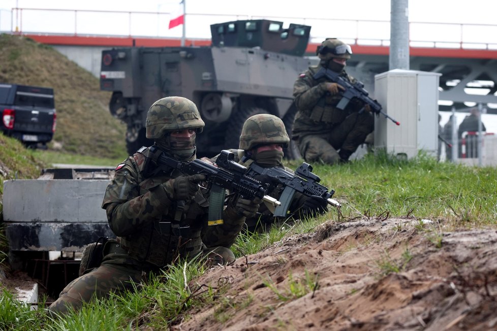 Válka na Ukajině: Cvičení polských vojáků NATO (17.4.2023))