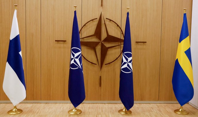 Válka na Ukrajině ONLINE: Turecko schválilo přijetí Finska do NATO