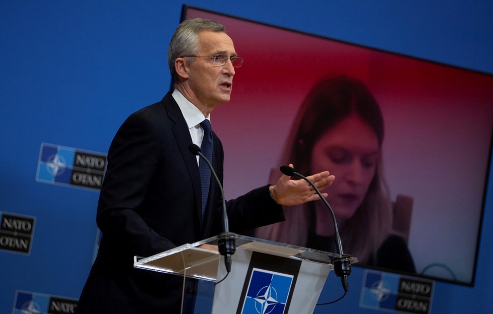 Generální tajemník NATO Jens Stoltenberg na tiskové konferenci v Bruselu (18. 2. 2021)