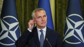 Šéf NATO Stoltenberg nečekaně v Kyjevě (28. 9. 2023)