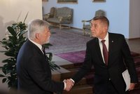 Kdy vláda rozsekne spor s Pavlem o summit? Babiš připustil výraznější posunutí řešení