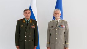 Jedání NATO-Rusko v Baku vedli Petr Pavel a Valerij Gerasimov (7. 9. 2017)