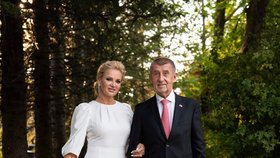 Andrej Babiš s manželkou Monikou před neformální večeří v Ankaře.