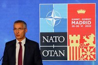 Válka vstupuje do kritické fáze, nesmíme polevit v podpoře Ukrajiny. Stoltenberg burcuje státy NATO