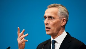 Rozšiřování NATO o Finy a Švédy: Námitky Turků jsou legitimní, upozornil Stoltenberg ve Finsku