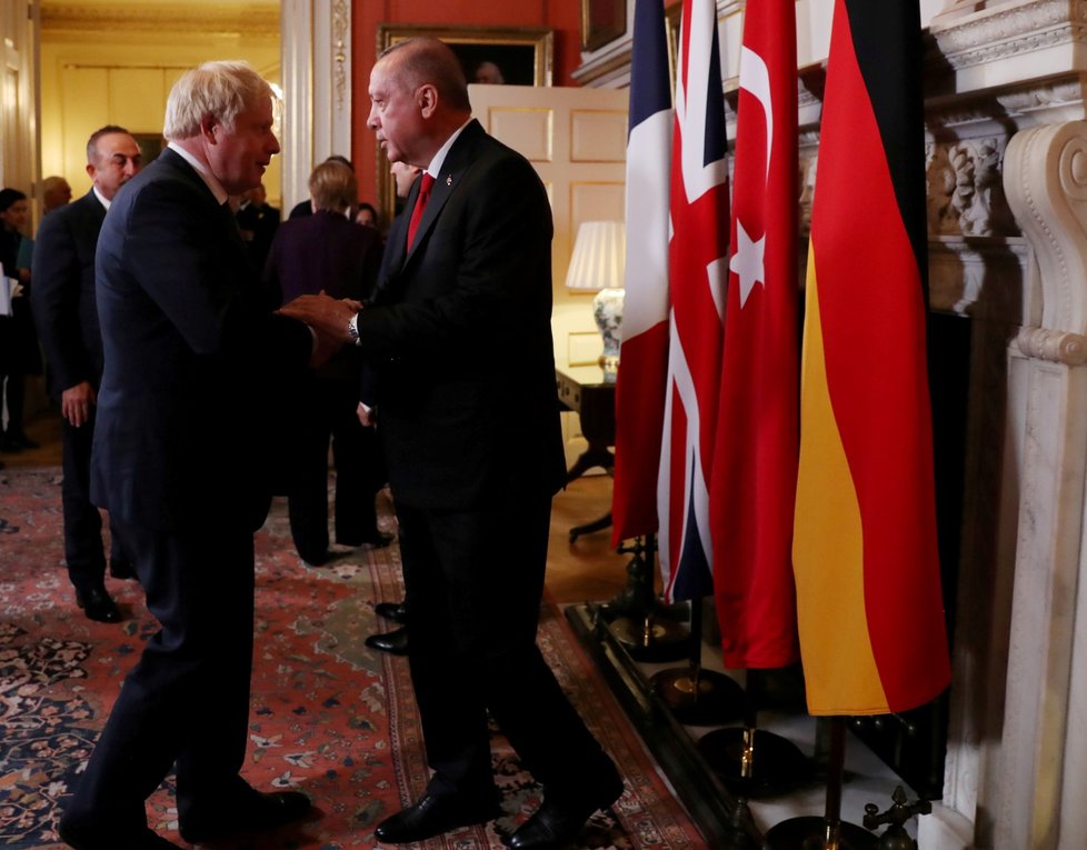 Summit NATO: Recep Tayyip Erdogan a Boris Johnson (3. 12. 2019)