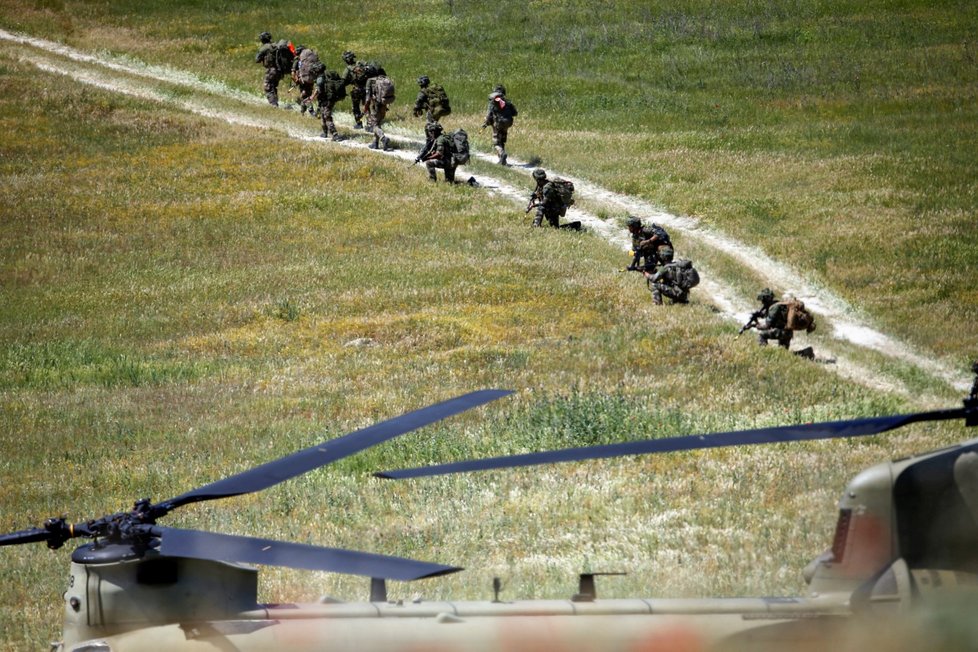 Britští vojáci na cvičení NATO v Severní Makedonii (12. 5. 2022).
