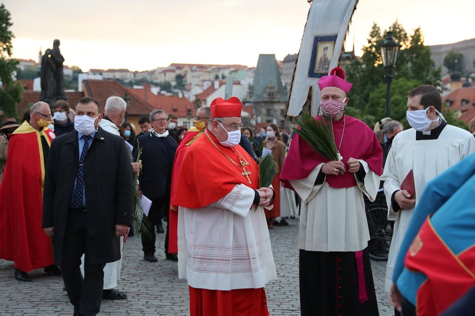 Pandemie koronaviru nepřekazila Svatojánské slavnosti Navalis. Proběhly 15. května, ale bez veřejnosti.