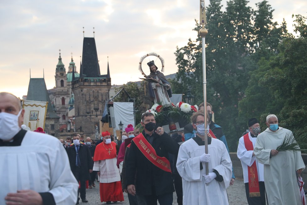 Pandemie koronaviru nepřekazila Svatojánské slavnosti Navalis. Proběhly 15. května, ale bez veřejnosti.