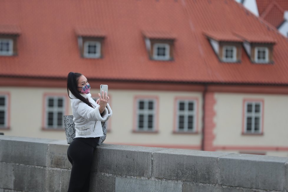 Pandemie koronaviru nepřekazila Svatojánské slavnosti Navalis. Proběhly 15. května, ale bez veřejnosti.