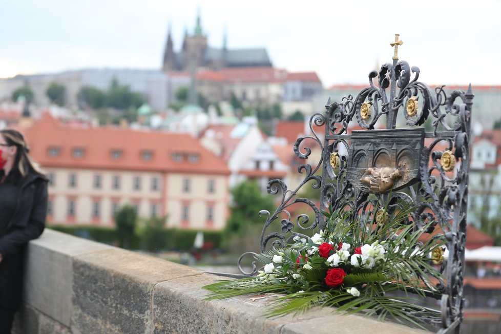 Pandemie koronaviru nepřekazila Svatojánské slavnosti Navalis. Proběhly 15. května, ale bez veřejnosti.