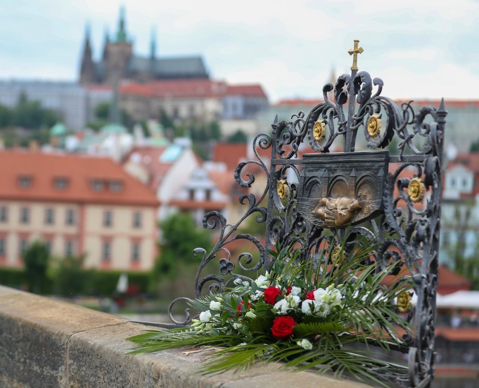 Pandemie koronaviru nepřekazila Svatojánské slavnosti Navalis. Proběhly 15. května, ale bez veřejnosti.