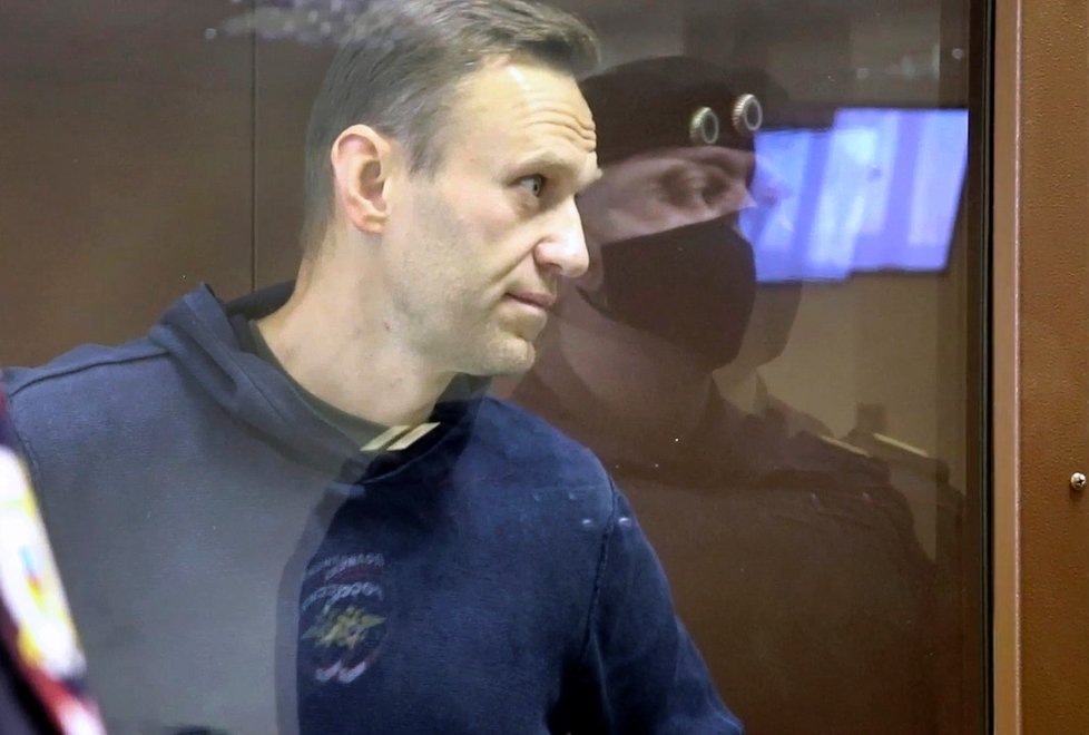 Ruský opozičník Alexej Navalnyj u soudu