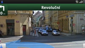 Navigace nabízí pohled na křižovatky ze Streetview