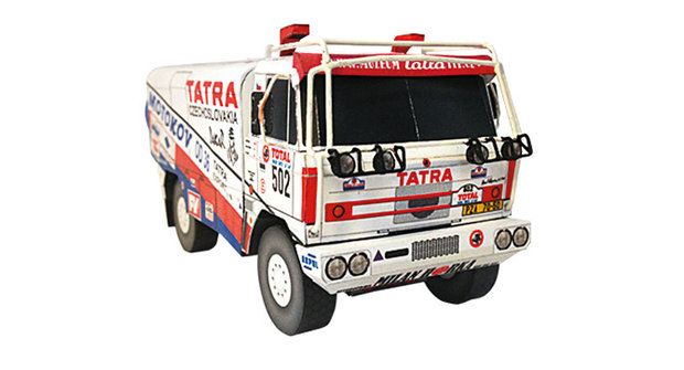 Vystřihovánky v novém ABC: Tatra 815 Dakar a venkovský krámek