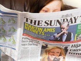 Návrat. Od srpna chce RupertMurdoch obnovit nedělníbulvár v podobě Sun on Sunday,jakožto přílohy Sunday Times