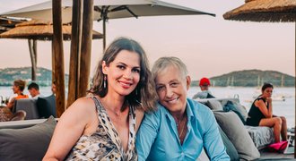 Legendární Martina Navrátilová a její Julia: Úmrtí miláčka! Legendární Martina Navrátilová a její Julia: Úmrtí miláčka!