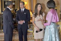 Kate s Williamem přivítali Obamovy, splnili státnickou povinnost