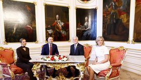 Návštěva prezidenta Nawrockého a jeho ženy v Praze