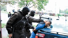 Policie zadržela člena italské Cosy Nostry Luigi Putroneho v roce 2006