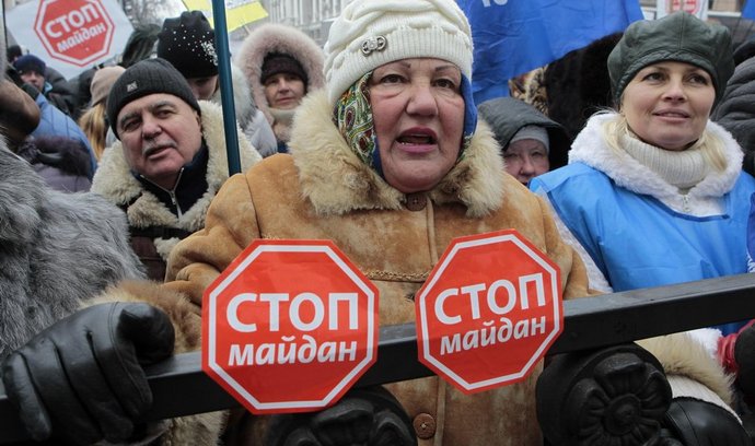 Ne všichni Ukrajinci si přejí konec současné vlády - protest příznivců prezidenta Viktora Janukovyče