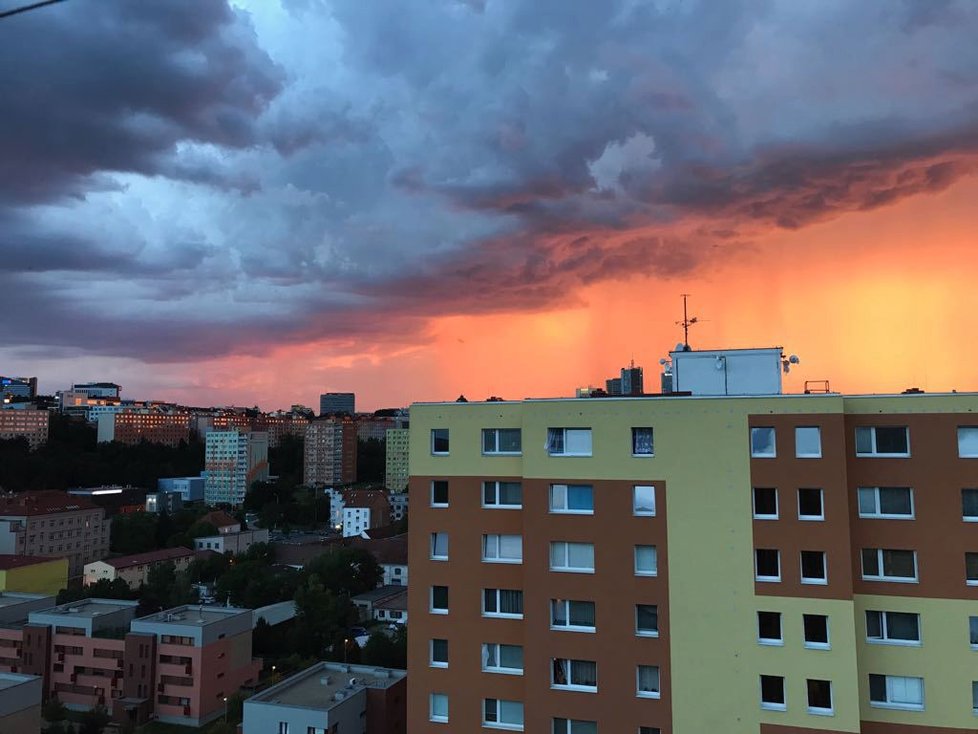 Obloha v Praze-Michli od čtenářky Zuzky M.