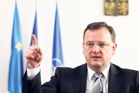 Premiér Nečas o návrzích ČSSD: Zvýšení daní zvýší nezaměstnanost