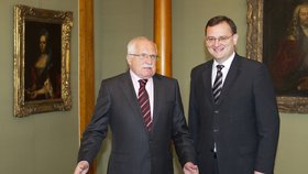 Premiér Petr Nečas odmítl i tradiční oběd s prezidentem. Nejspíš kvůli rodinné krizi