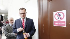 Expremiér Petr Nečas vypovídal u soudu v kauze Nagyová